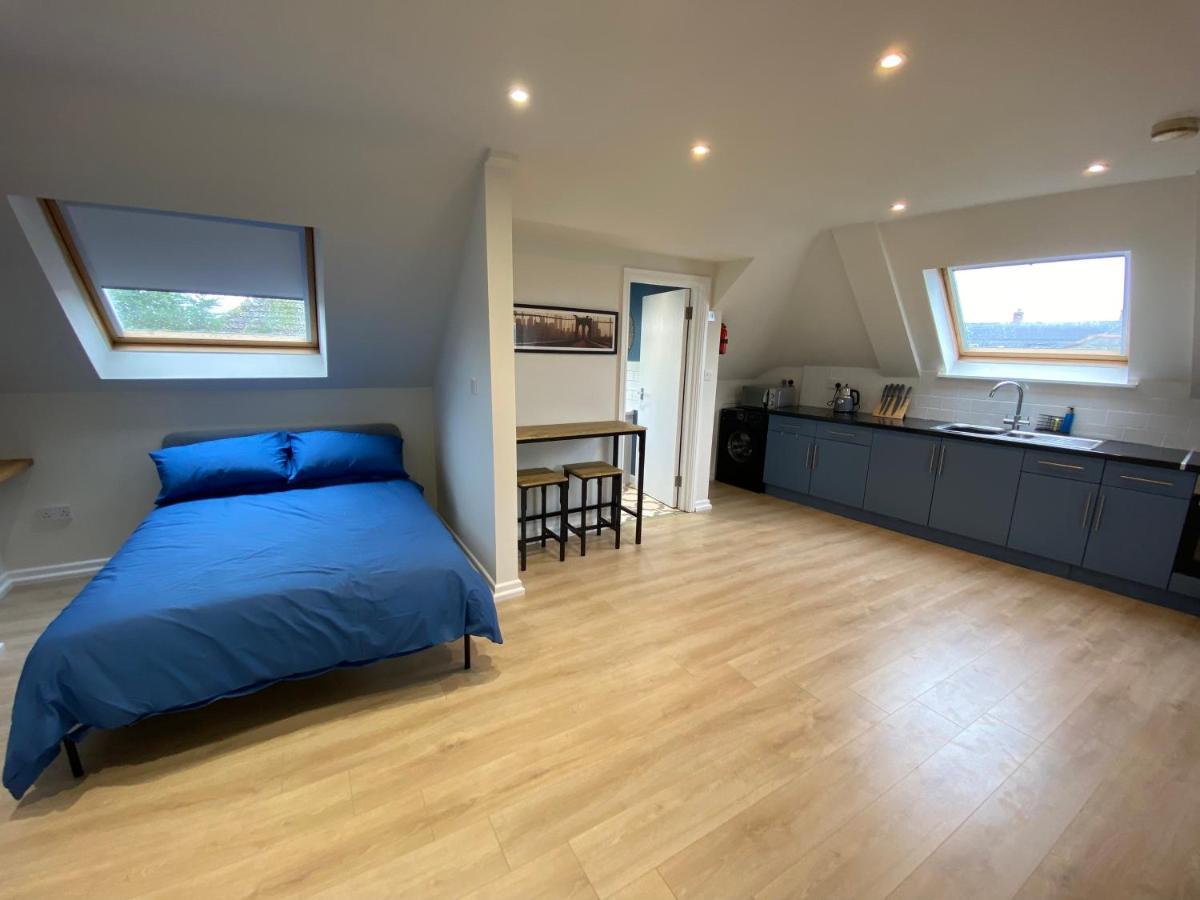 Lovely Spacious Loft Close To Train Station Worthing Dış mekan fotoğraf