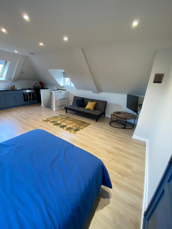 Lovely Spacious Loft Close To Train Station Worthing Dış mekan fotoğraf