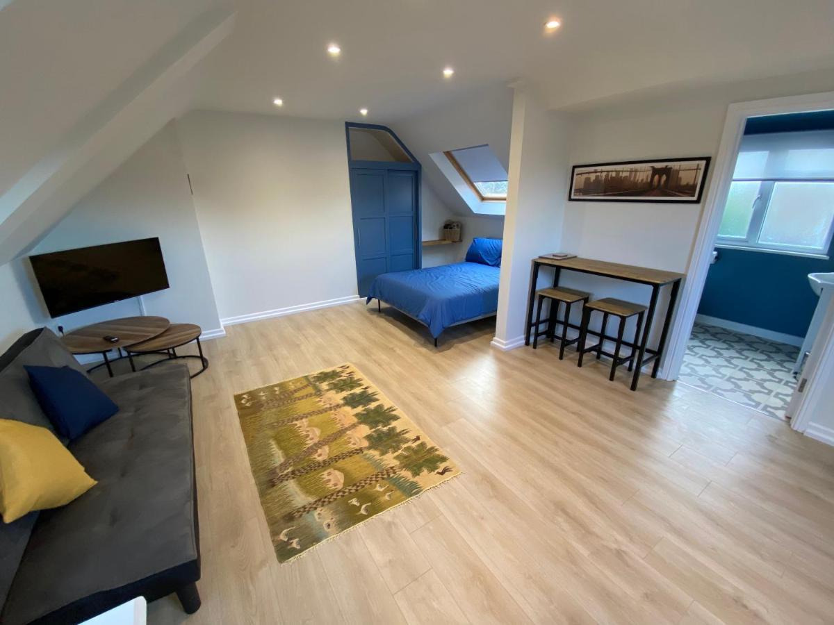 Lovely Spacious Loft Close To Train Station Worthing Dış mekan fotoğraf