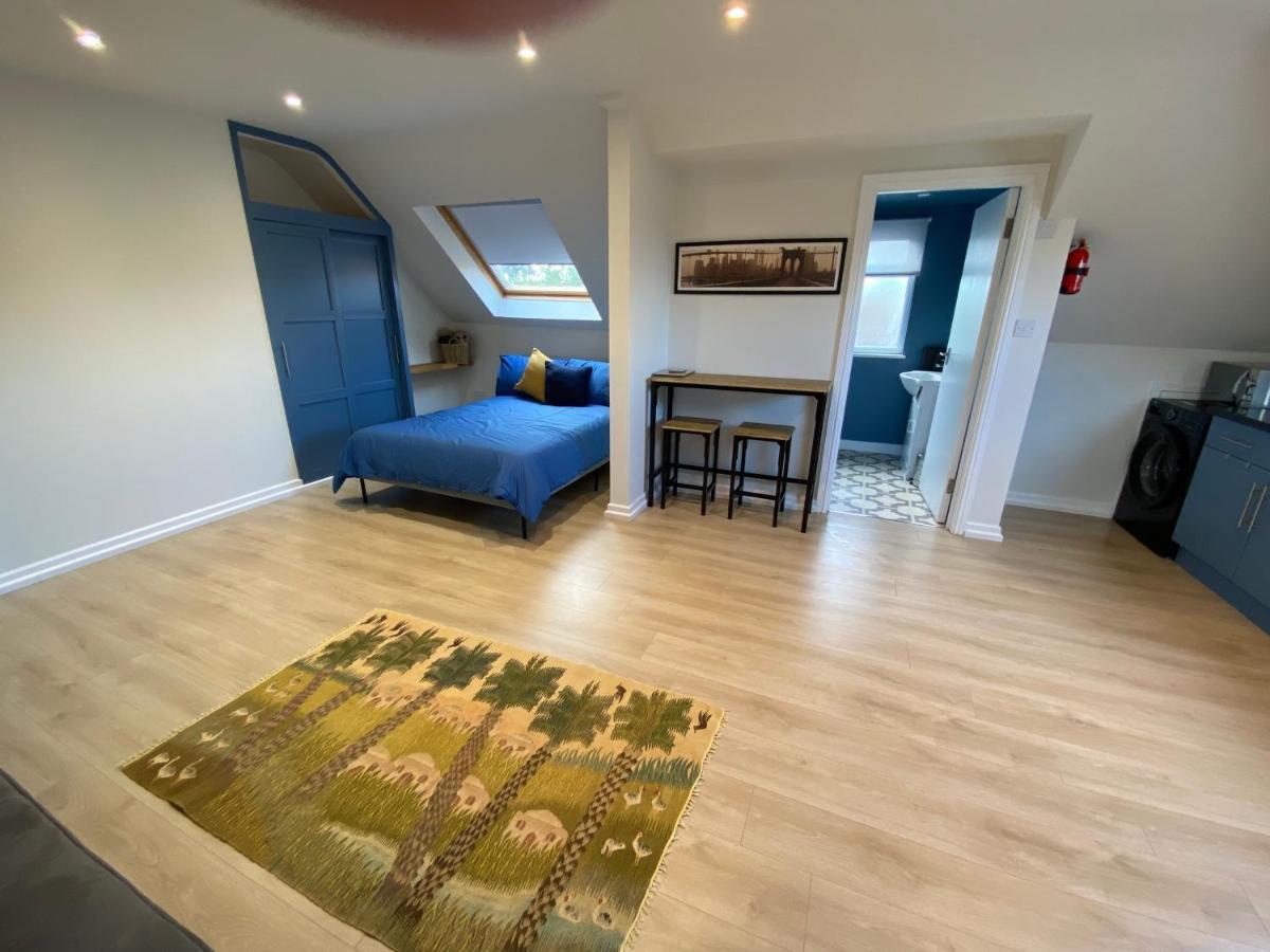 Lovely Spacious Loft Close To Train Station Worthing Dış mekan fotoğraf