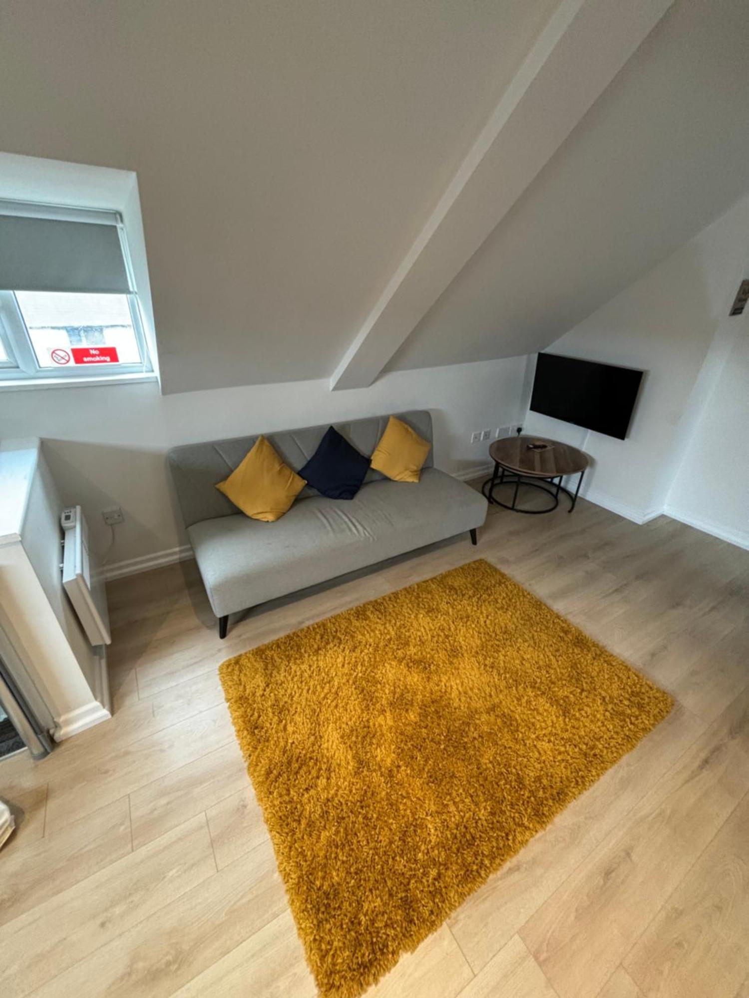Lovely Spacious Loft Close To Train Station Worthing Dış mekan fotoğraf